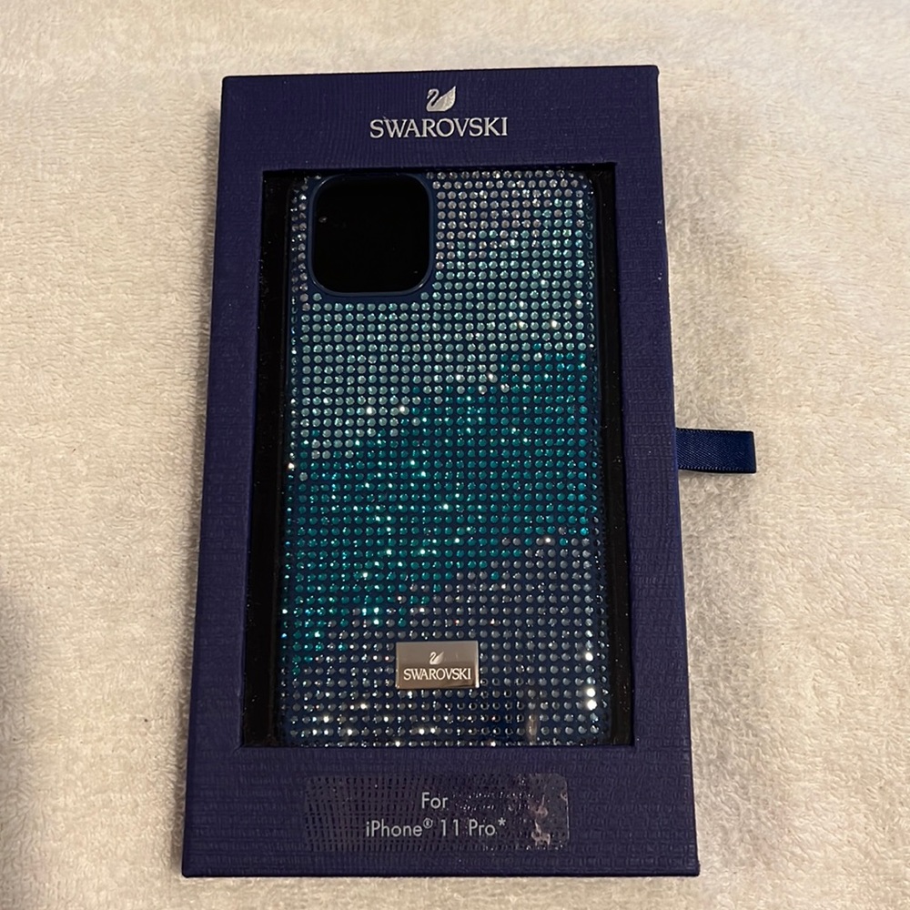 IPHONE CASE 11 PRO- Never use